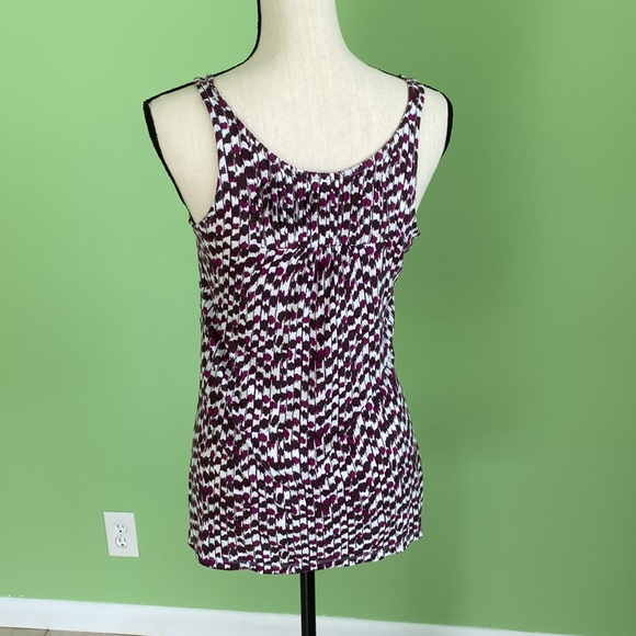 Top** - Picture 3 of 4